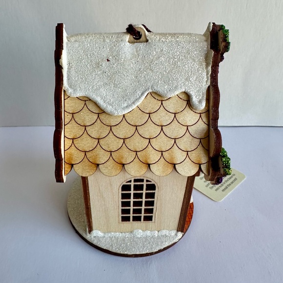 Holiday Ginger Cottage Ornament Wine & Cheese - Picture 4 of 7